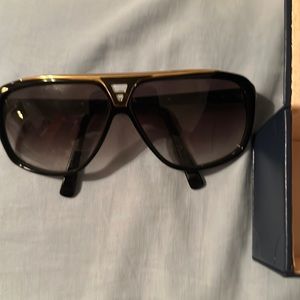 Louis Vuitton Evidence Sunglasses